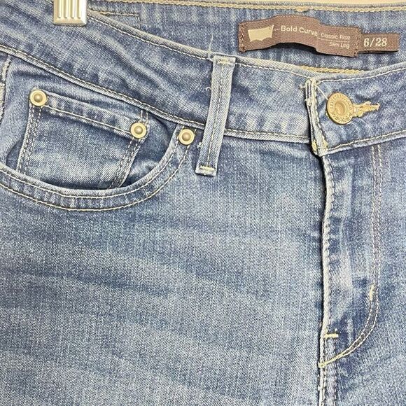 Levi’s Bold Curve Classic Rise Slim Leg Jeans Size 6 - Picture 2 of 6